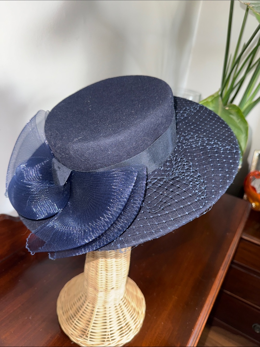 Vintage Karen Lynn Exclusive felt Navy Blue Elegant Women’s Dress Hat big bow